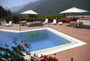 Outdoor pool - Hotel Serino (Serino)