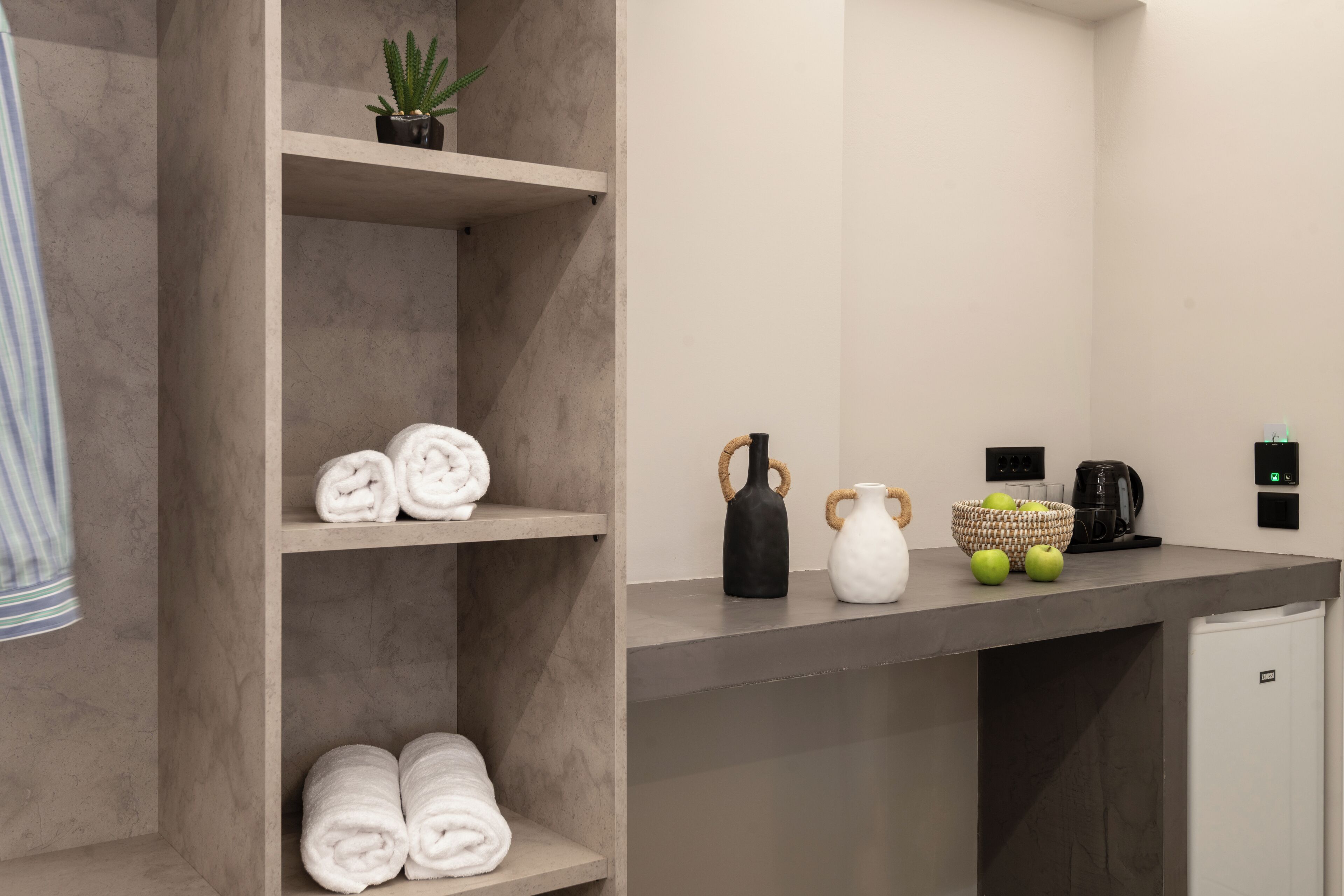 deluxe studio, pool view (2-3 adults) | in-room safe, soundproofing, iron/ironing board, bed sheets