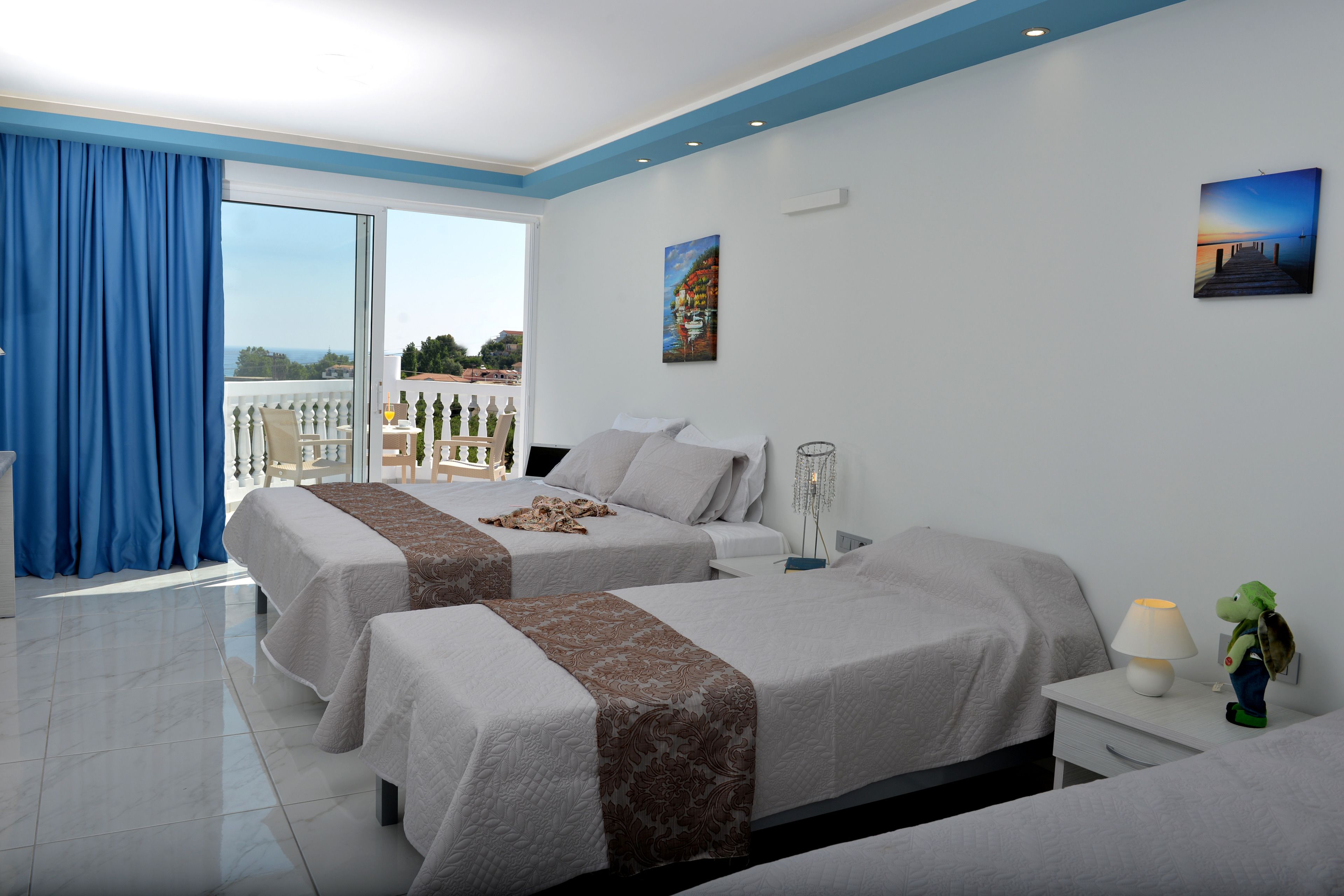 superior studio | in-room safe, soundproofing, iron/ironing board, bed sheets