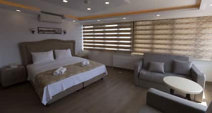 Harbour Suites Old City