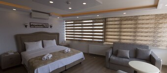 Harbour Suites Old City