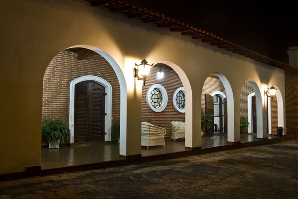 Entrada de la propiedad