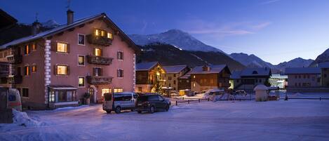 Front of property - evening/night