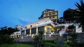 Facciata della struttura