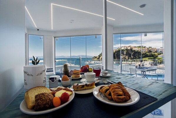 Daily buffet breakfast for a fee - La Sciabica (Agropoli)