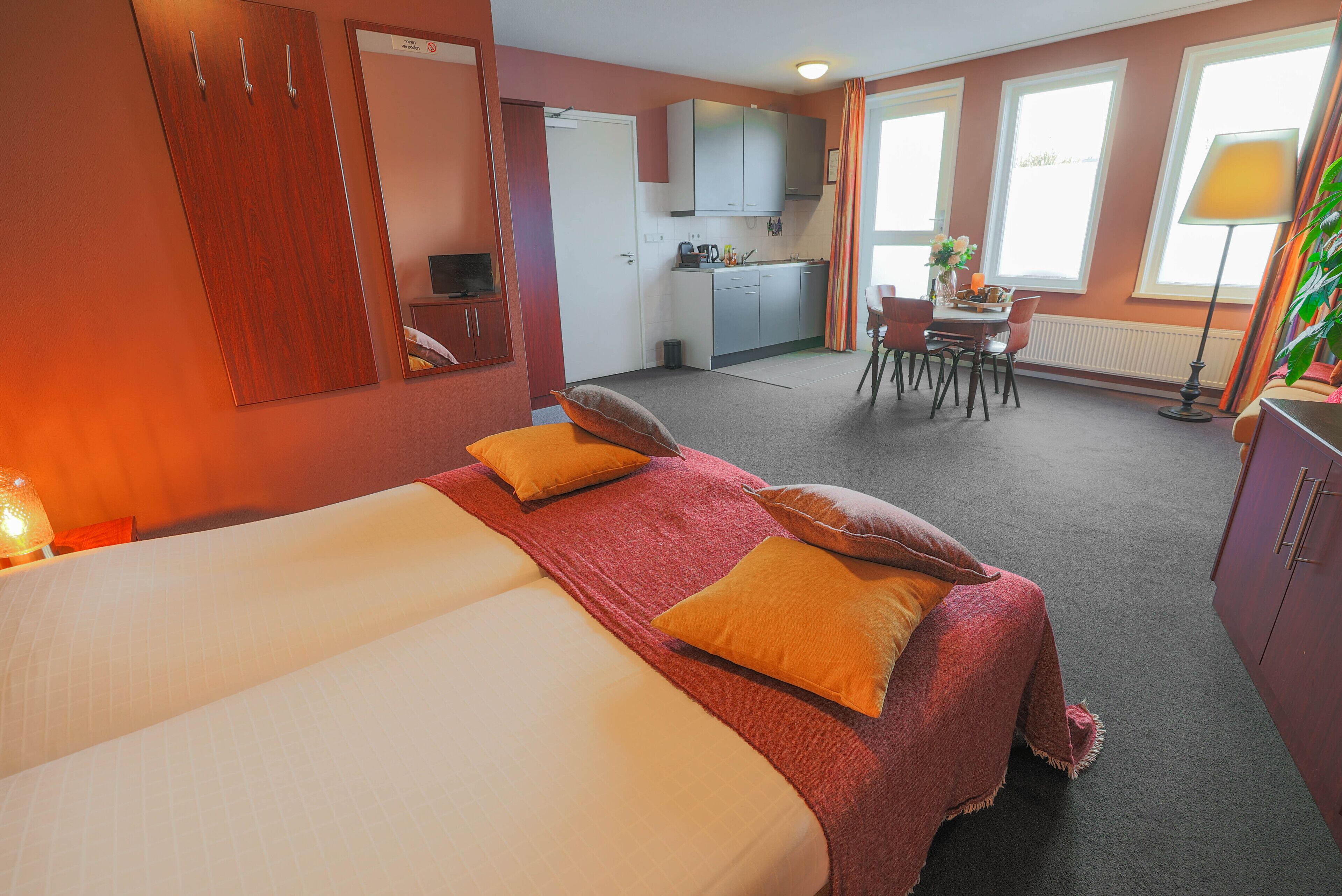 studio | in-room safe, cots/infant beds, free wifi, bed sheets