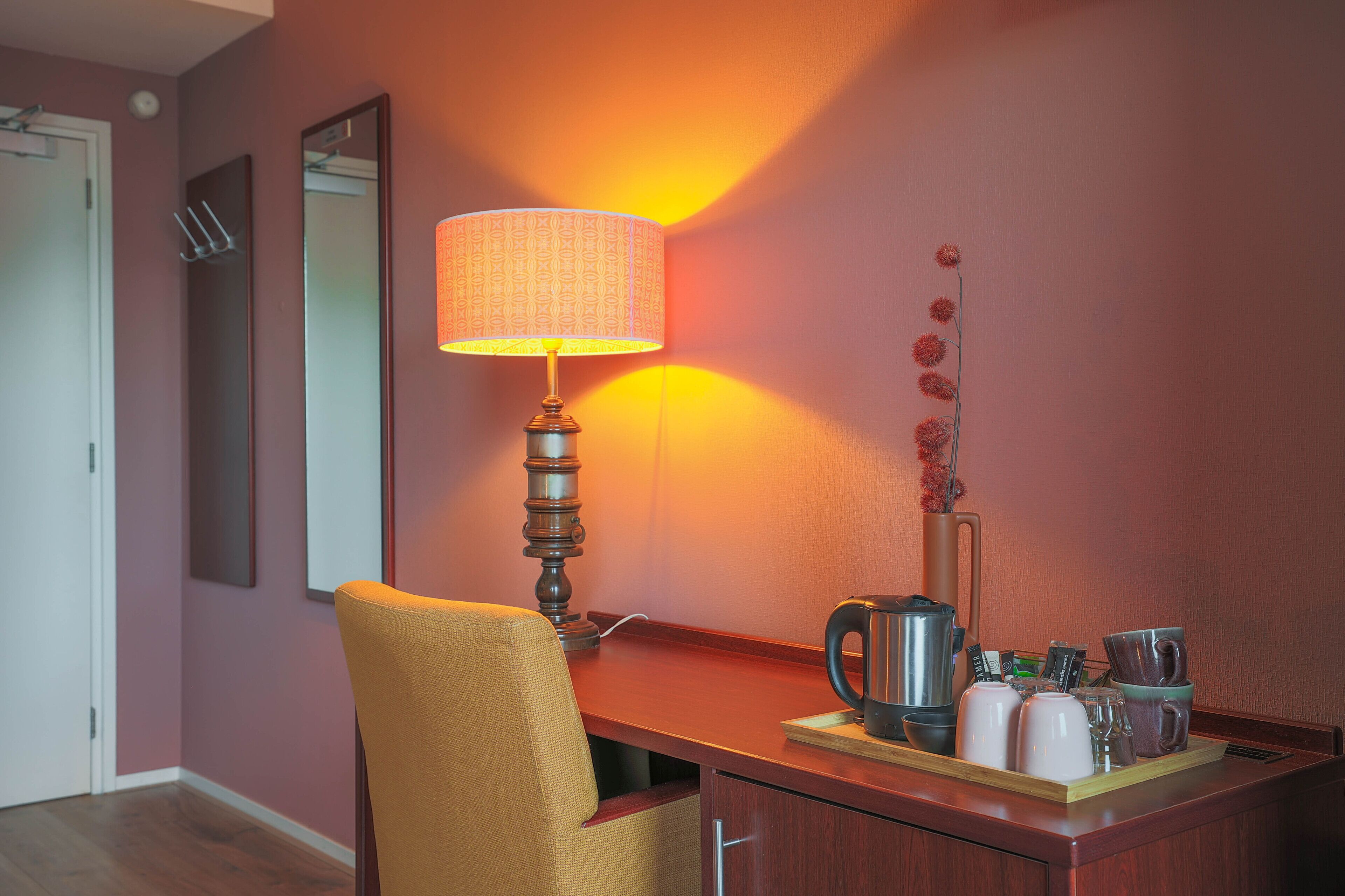 comfort room | in-room safe, cots/infant beds, free wifi, bed sheets