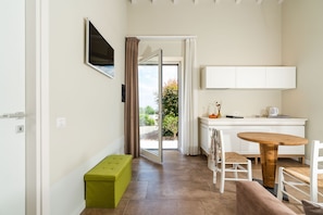 Flat-screen TV - Kepos Etna Relais & Spa (Santa Venerina)