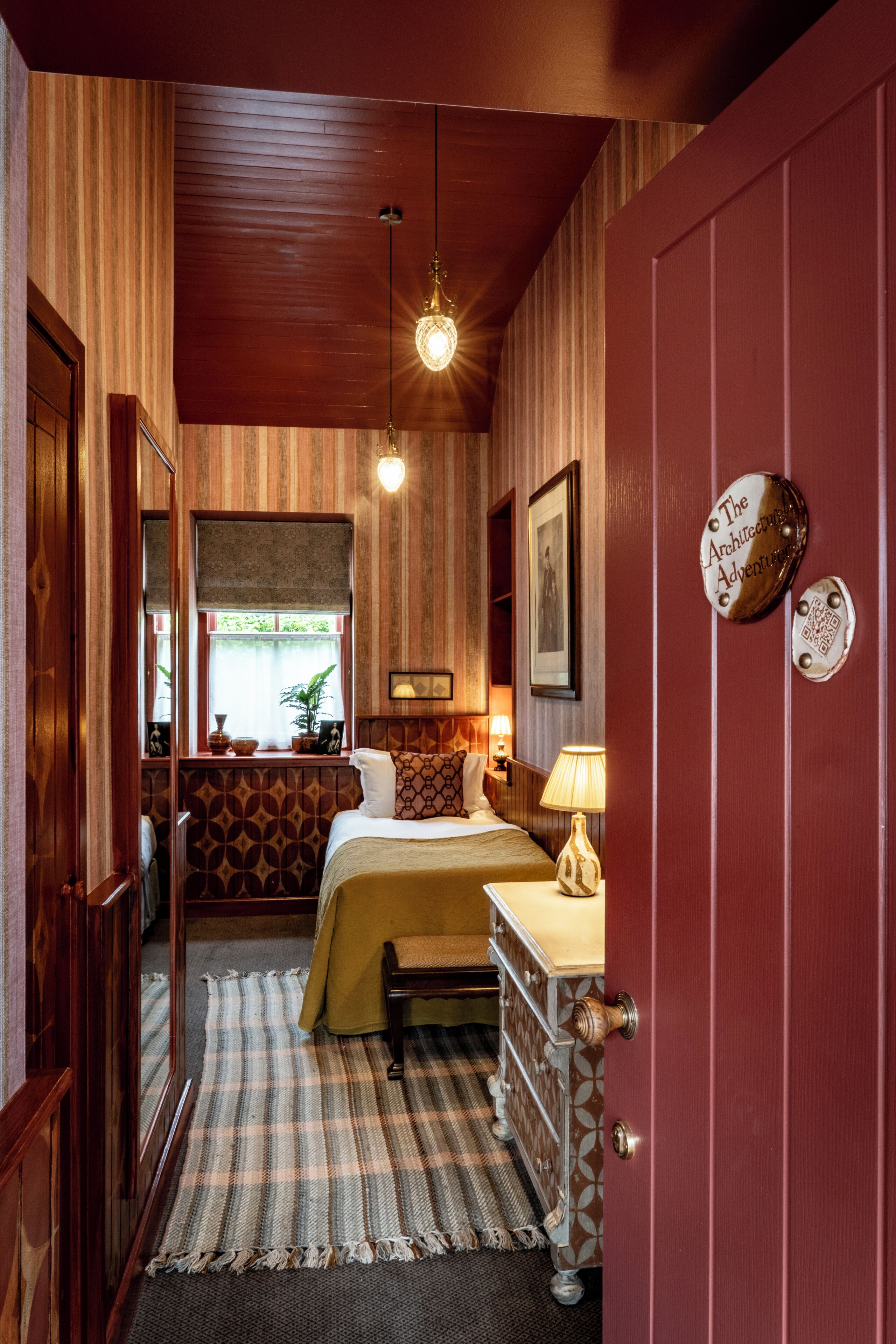 Classic Single Room