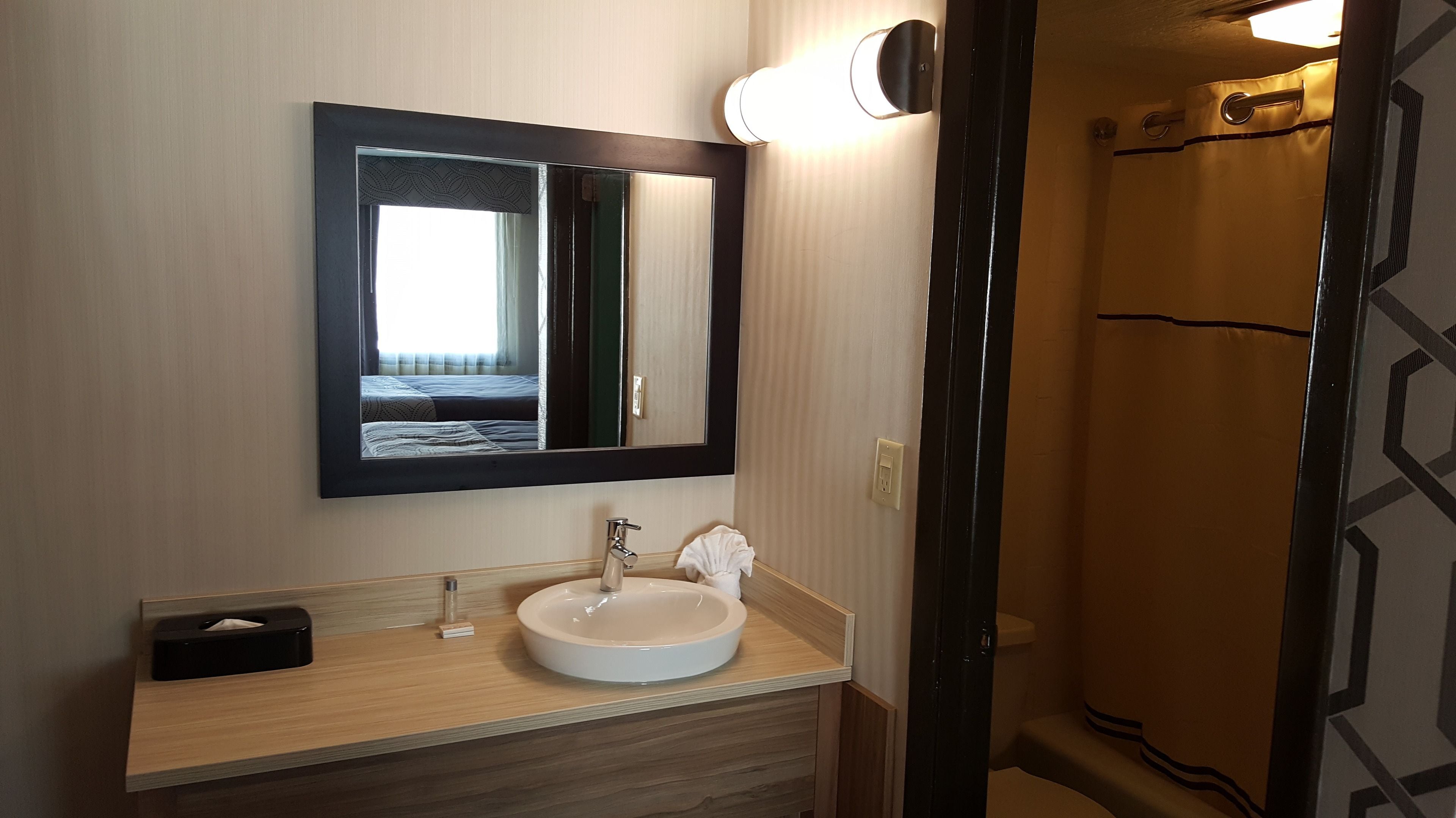 Standard Room, 2 Queen Beds | Bathroom | Free toiletries, hair dryer, towels