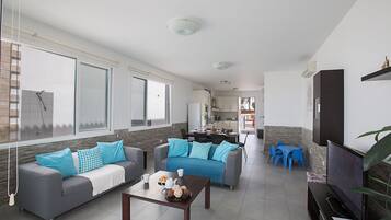 Villa, 3 Bedrooms, Private Pool | Living area | 32-inch flat-screen TV with satellite channels, LCD TV, DVD player