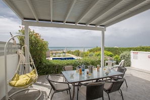 Huvila, 3 makuuhuonetta, yksityinen uima-allas | Parveke