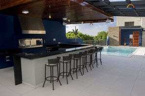 Poolside bar - Hotel Puesta del Sol (Encarnacion)