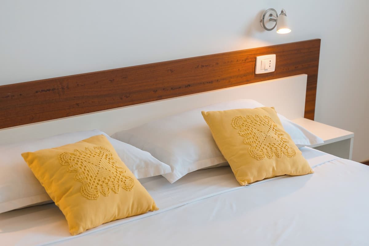 2 bedrooms, in-room safe, desk, soundproofing