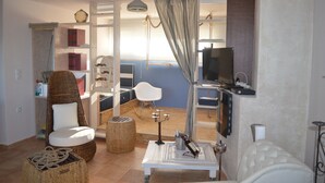 House, 2 Bedrooms - Penelope Luxury Bungalow (Pallini)