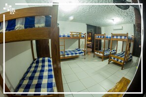 Shared Dormitory, Women only | Peti besi dalam bilik, dihias secara berasingan, Wi-fi percuma 