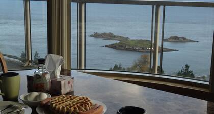 Gibralter Rock Ocean View B&B