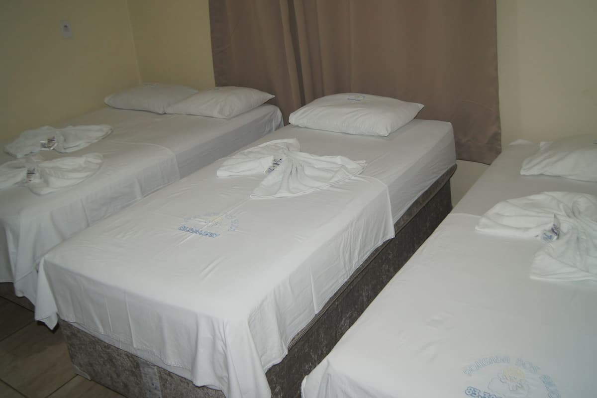 Quadruple Room | Bar mini, langsir/tirai gelap terus, seterika/papan seterika