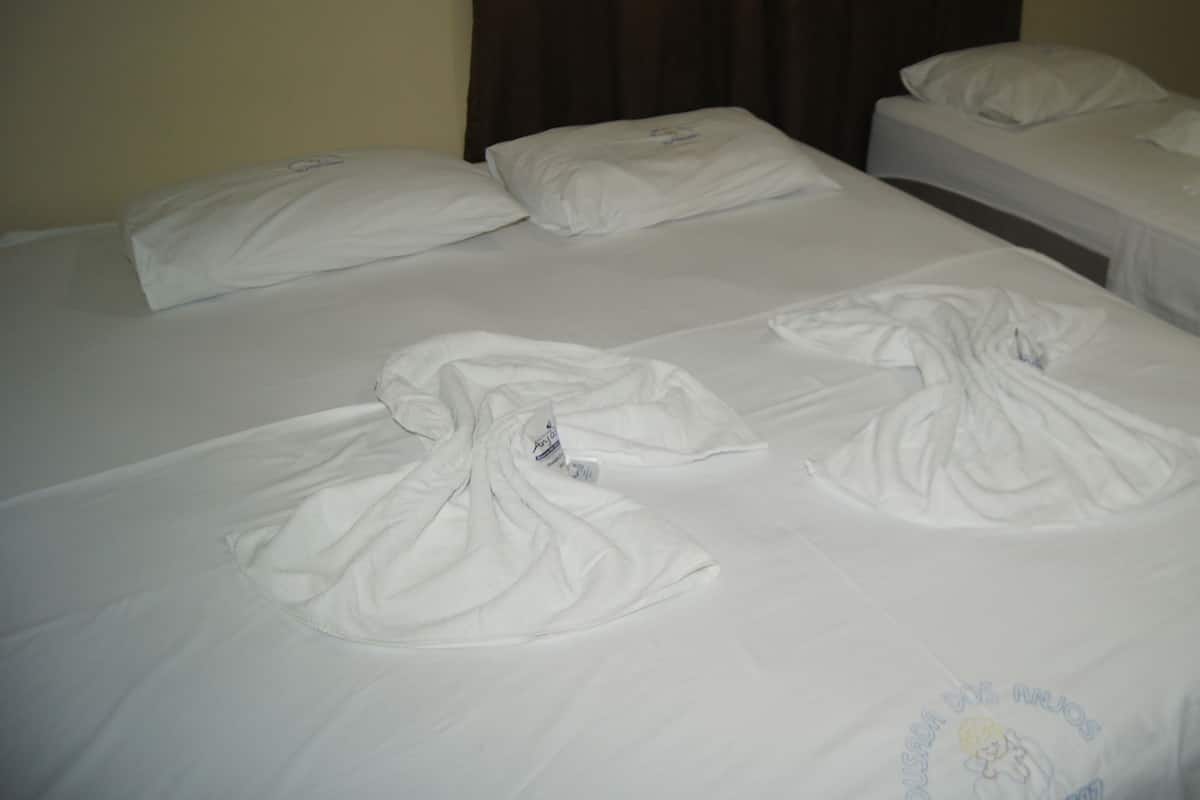 Triple Room | Bar mini, langsir/tirai gelap terus, seterika/papan seterika