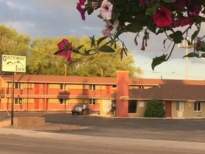 Exterior - Gateway Inn (Lyman)