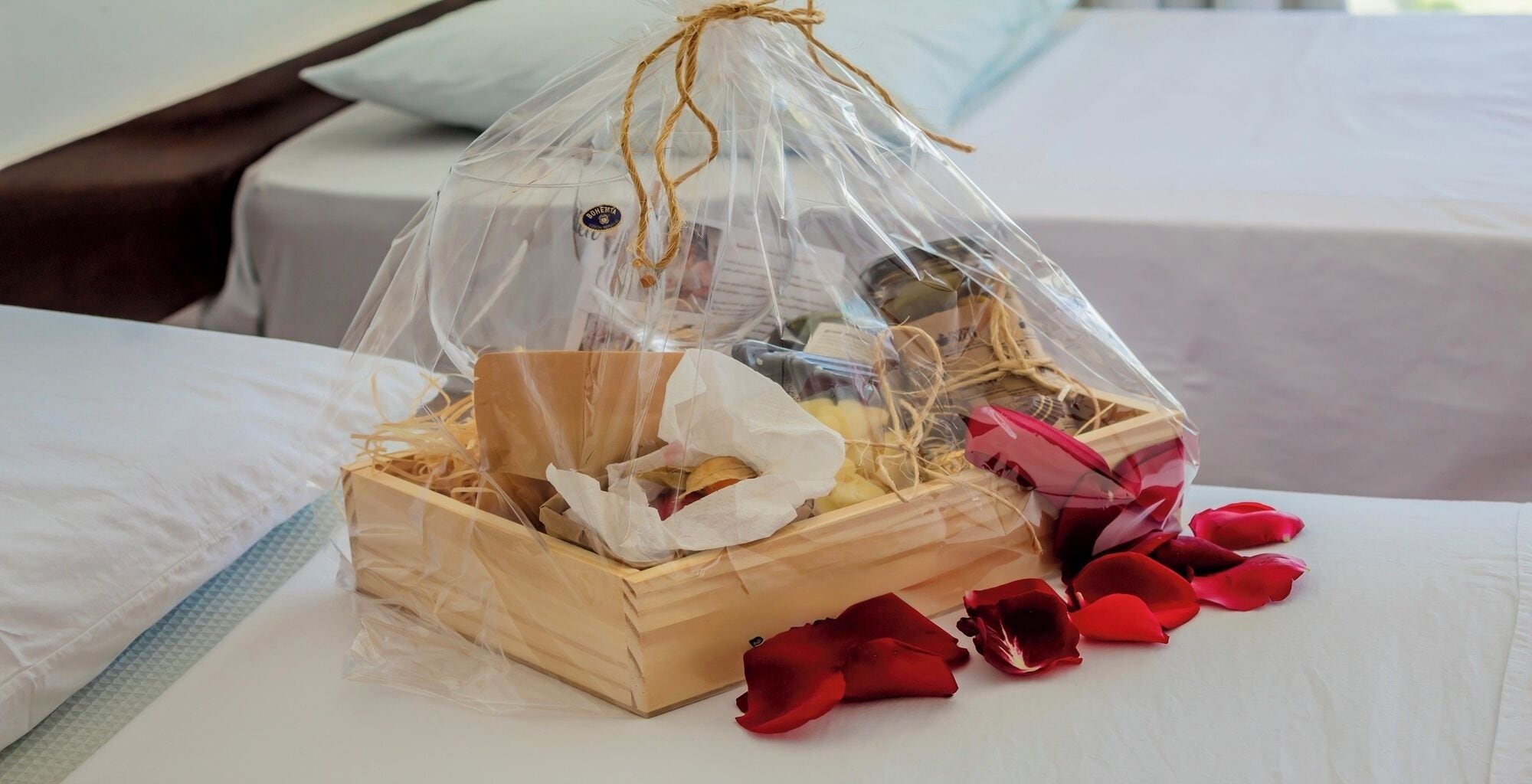 twin room, ocean view | 1 bedroom, minibar, in-room safe, blackout curtains