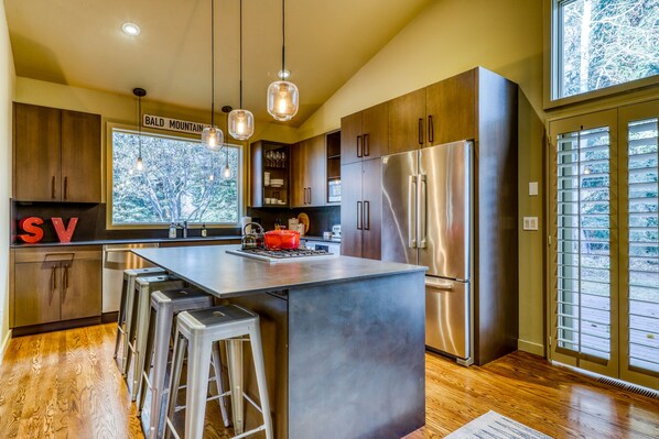 Privat køkken | Kogeplade, kaffe-/temaskine, riskoger