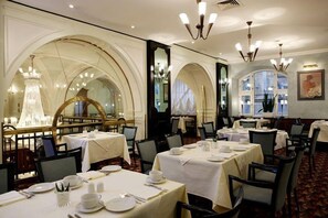 Restaurant - EQC Hotel 185 (Région Test)