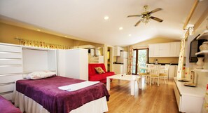 Double Room | 1 bedroom, iron/ironing board