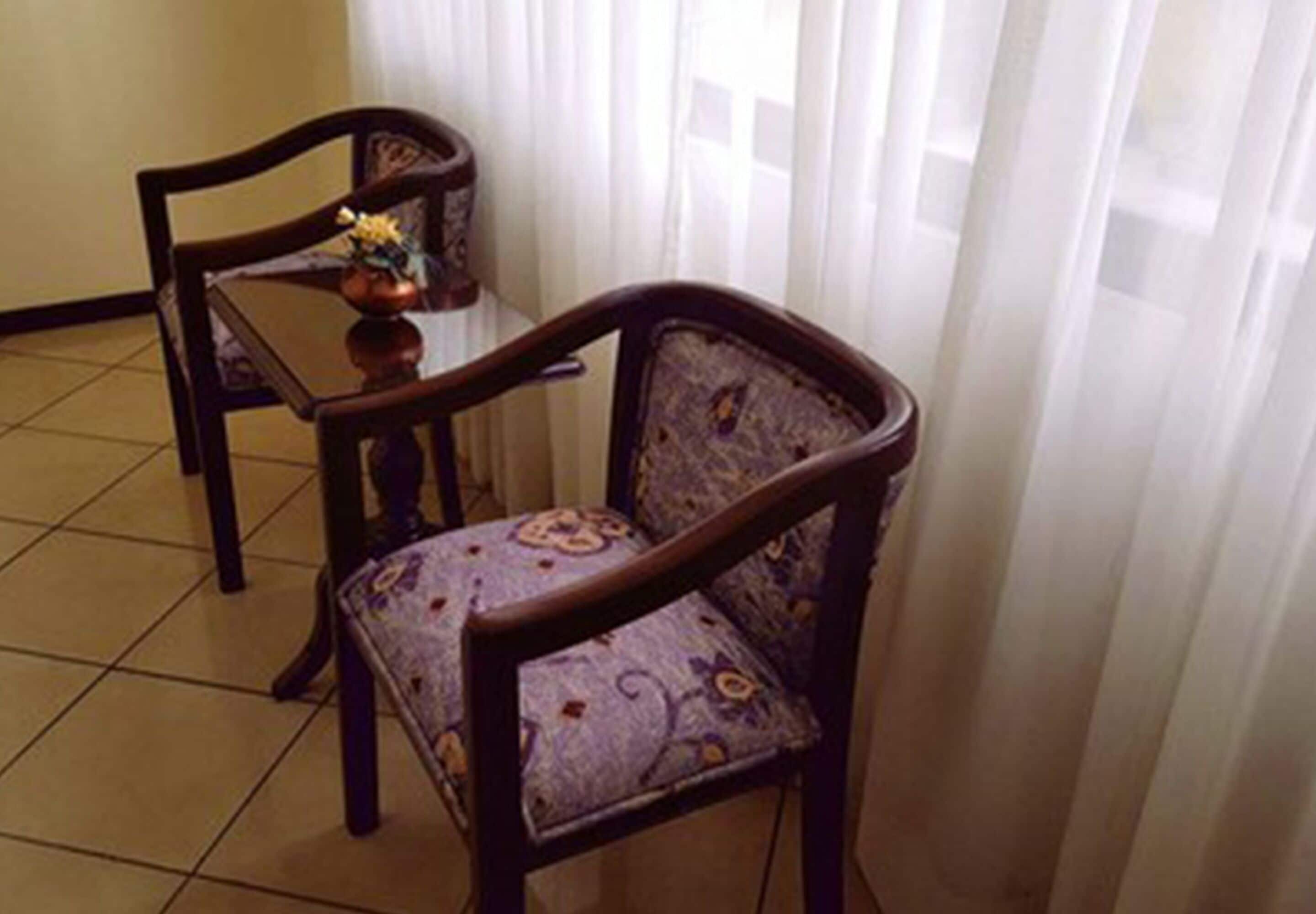 habitacion triple  | minibar, in-room safe, desk, soundproofing