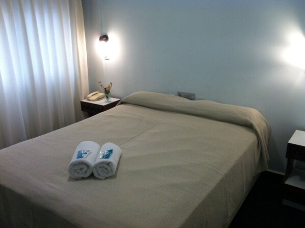 Double Room | In-room safe, desk, free cribs/infant beds, free WiFi - Hotel Foeva (Mar del Plata)