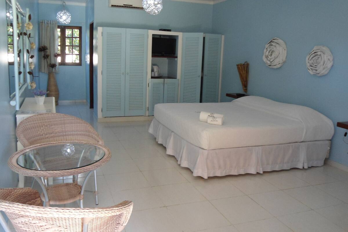 standard double room | frette italian sheets, minibar, in-room safe, individually decorated