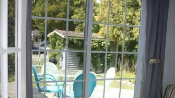 Chaumière | Aire de séjour | Téléviseur
