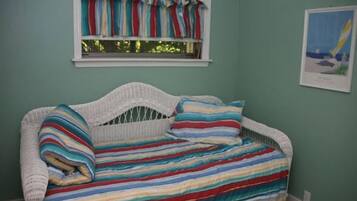 Cottage | 2 bedrooms, free wired Internet