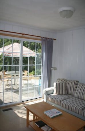 Cottage | Living room | TV