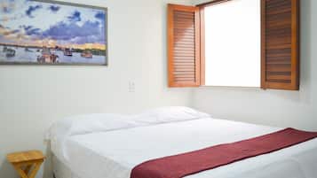 Minibar, wifi gratis y ropa de cama