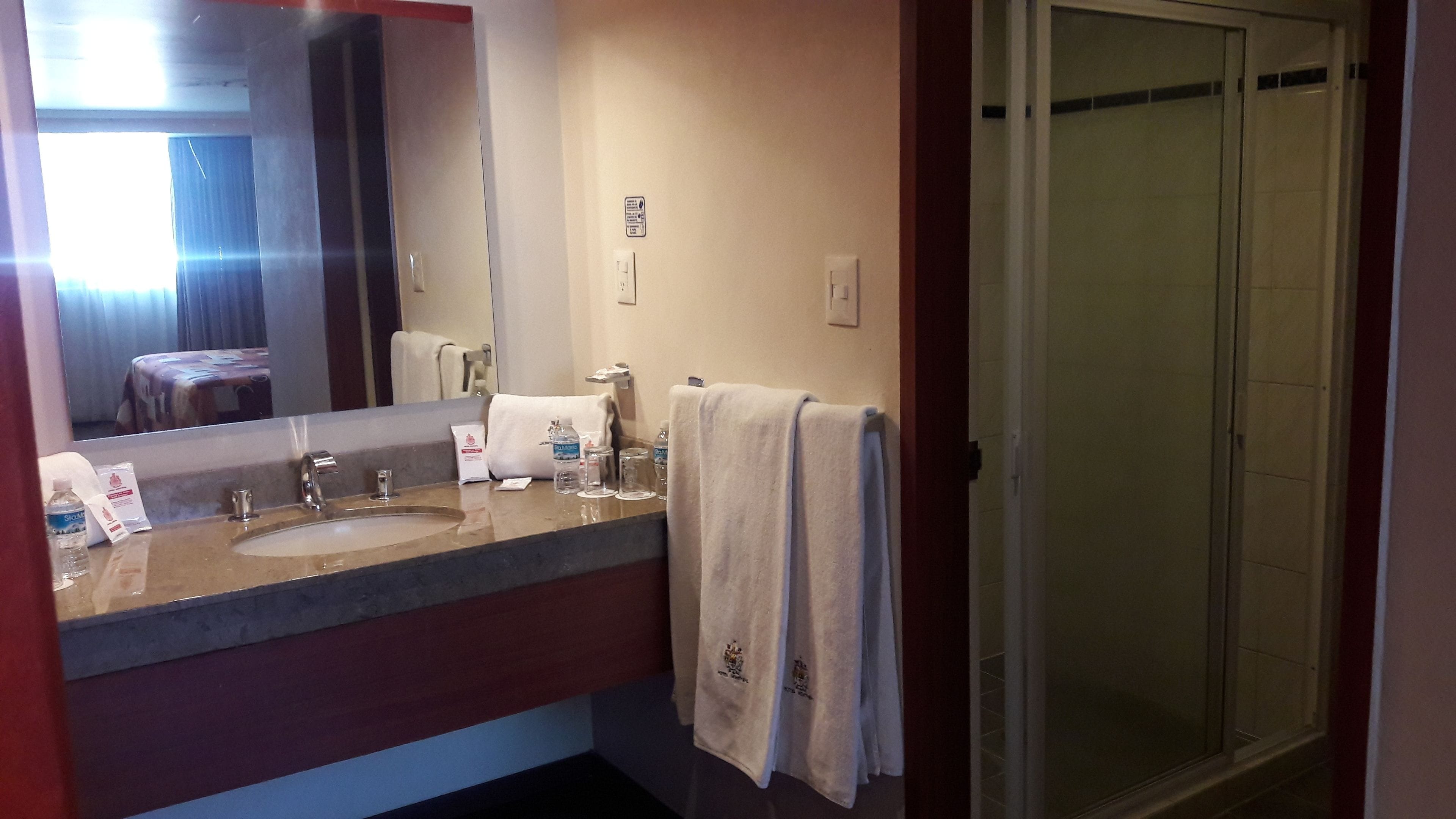 shower, free toiletries, bidet, towels