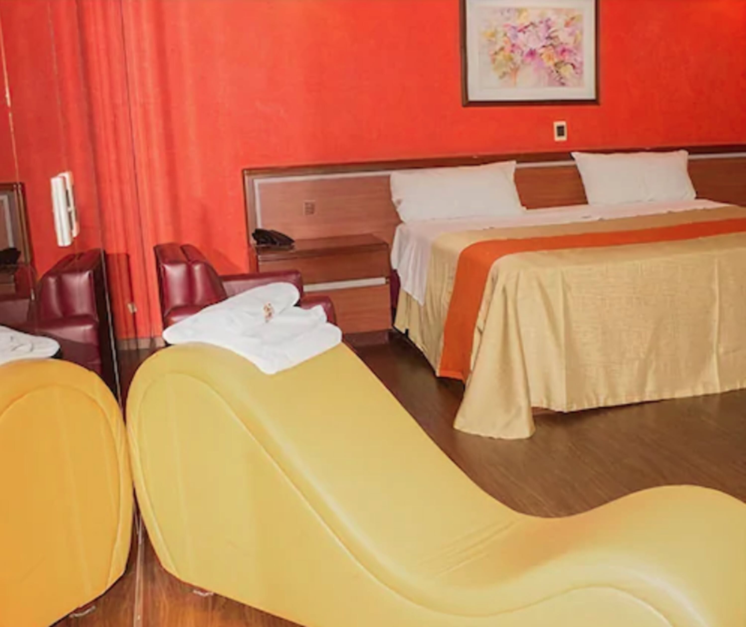 standard room, 1 king bed | free wifi