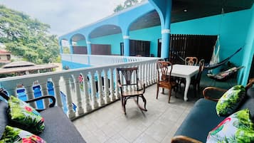 Suíte família, 2 quartos | Terraço/pátio