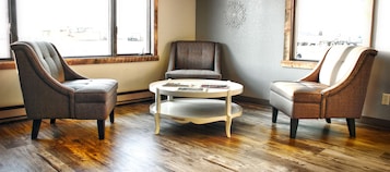 Sala de estar en el lobby