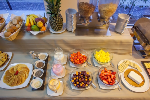Se sirven desayunos, almuerzos y cenas