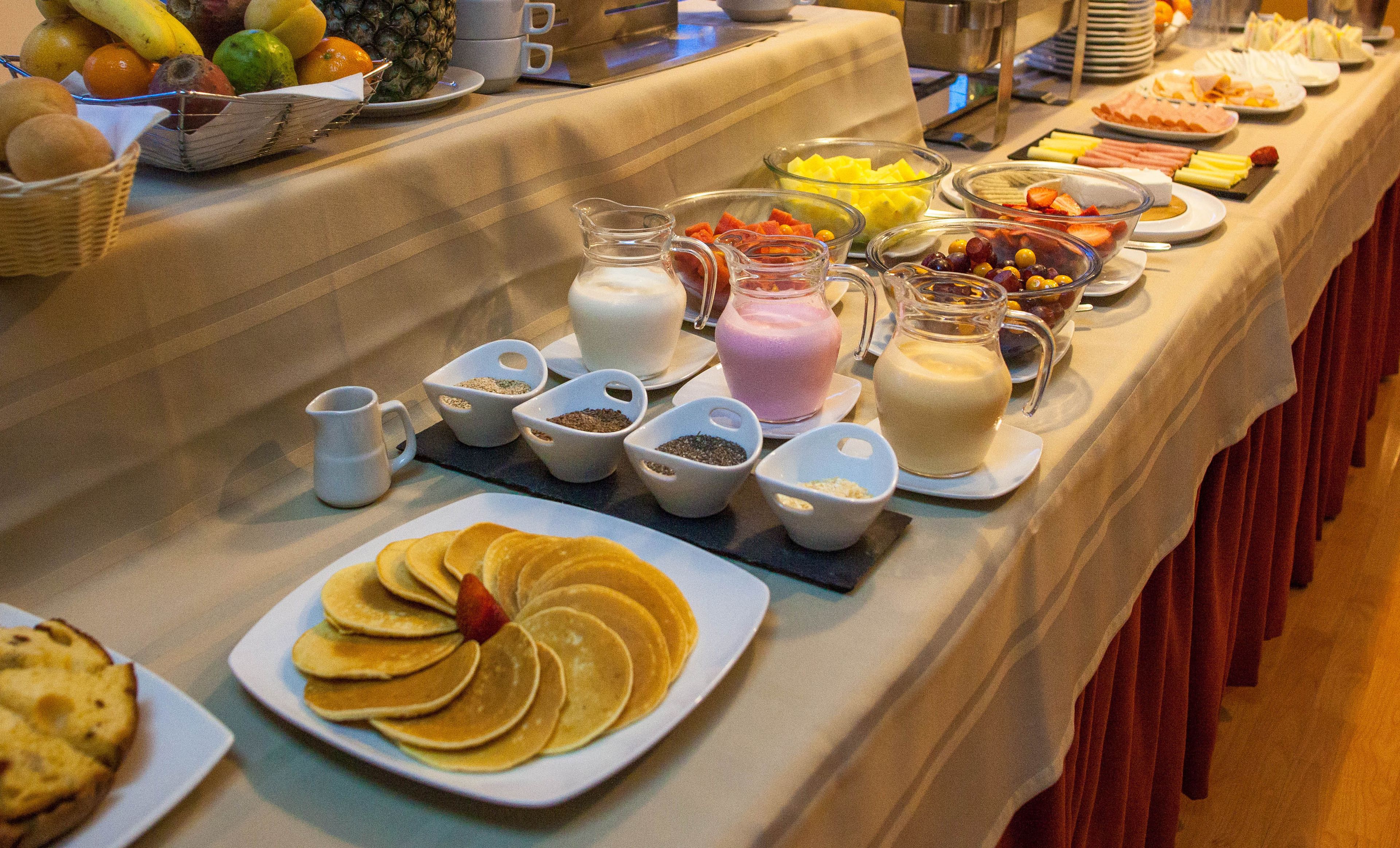free daily continental breakfast