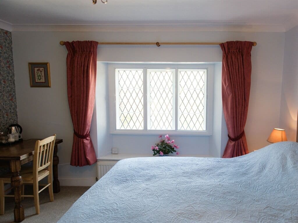 Double or Twin Room, Private Bathroom