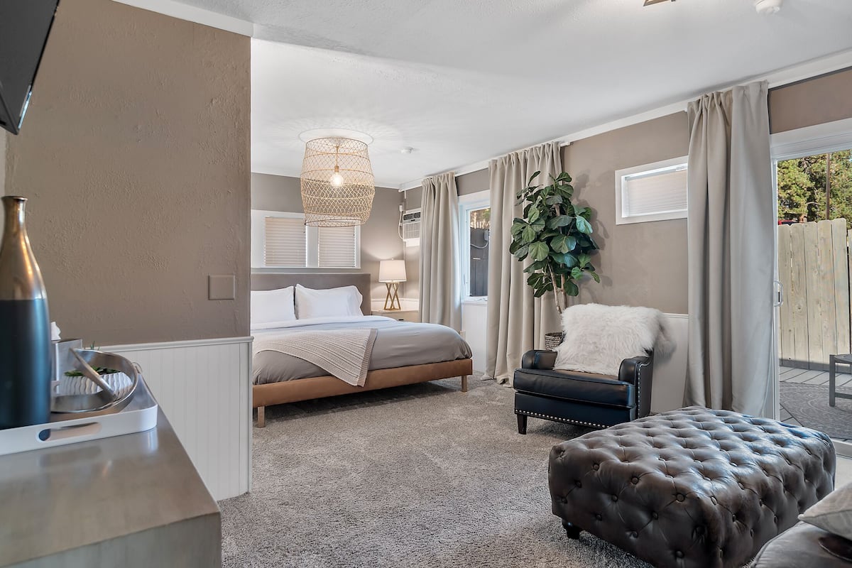 King Suite | 1 bedroom, premium bedding, individually decorated