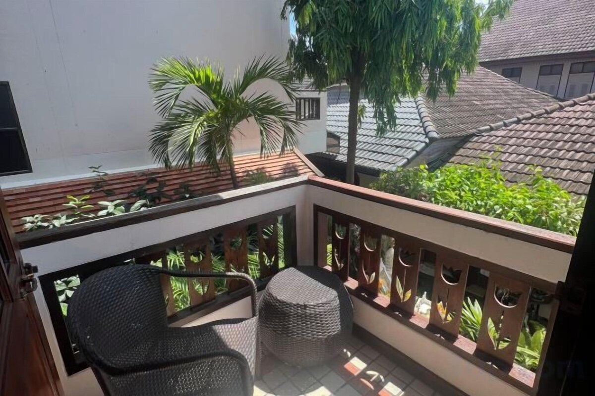 Superior Twin Room with Balcony
