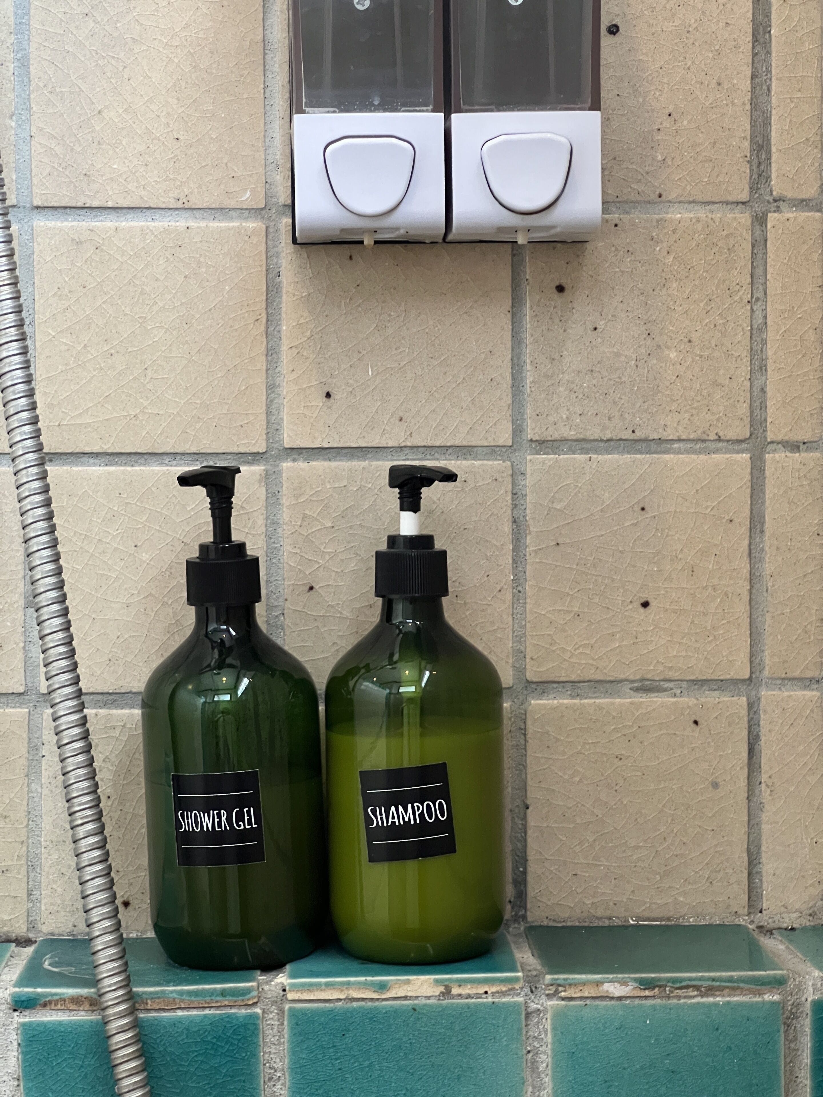 family room, balcony | bathroom | shower, free toiletries, hair dryer, towels