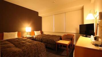 In-room safe, desk, soundproofing, iron/ironing board