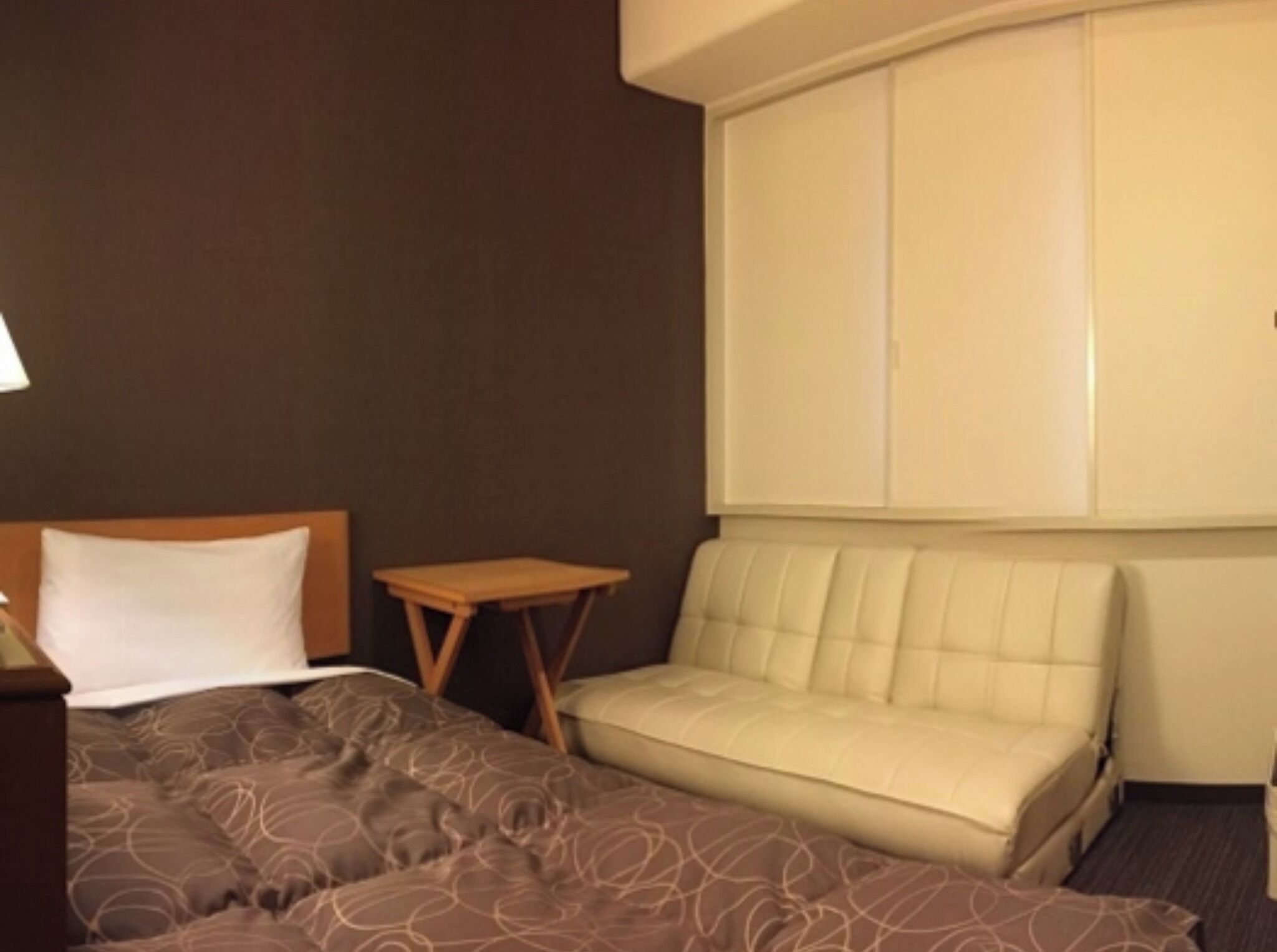 In-room safe, desk, soundproofing, iron/ironing board