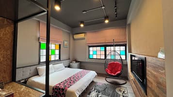 Schreibtisch, Zustellbetten, kostenloses WLAN, Bettwäsche