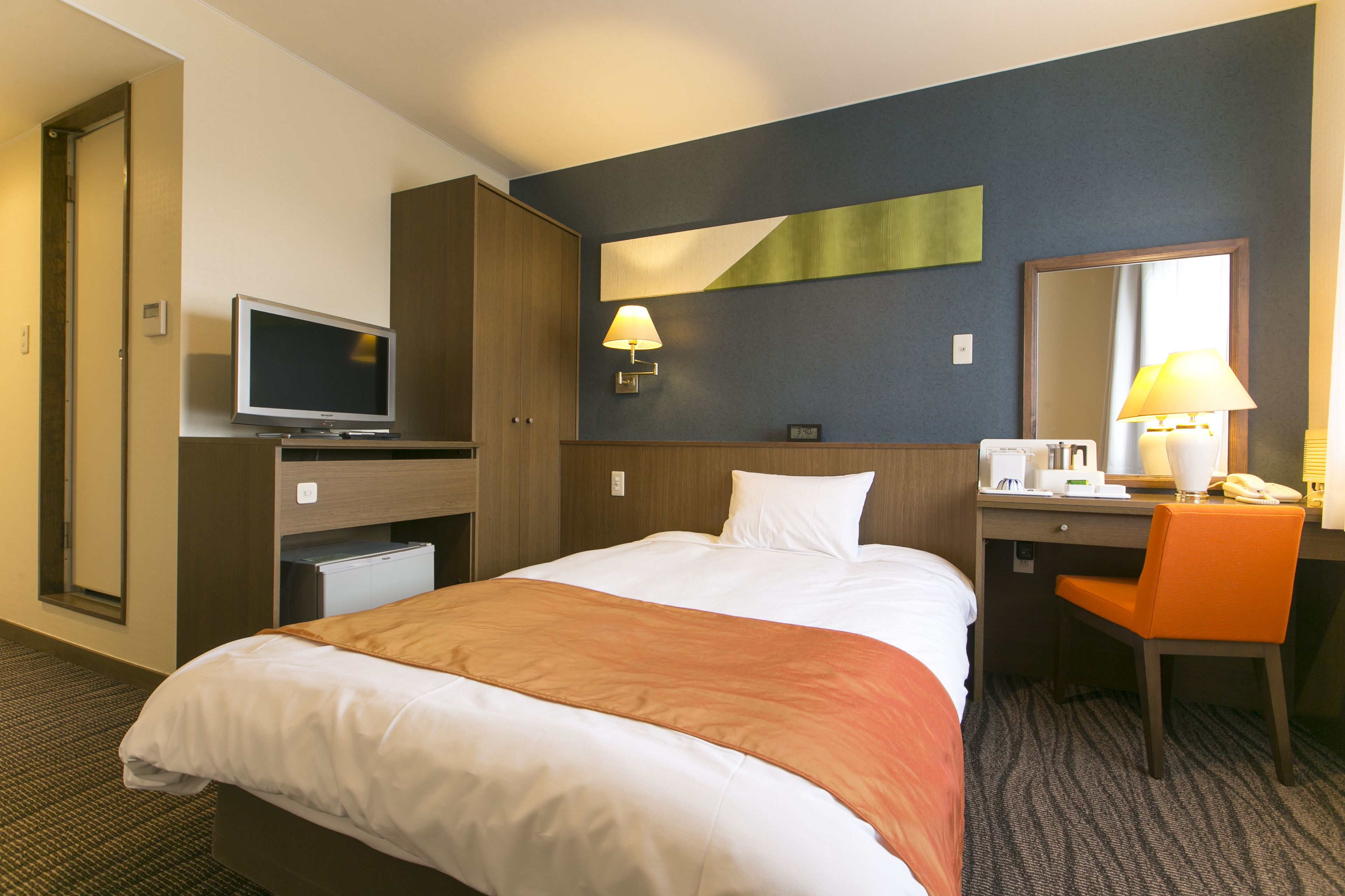 in-room safe, desk, iron/ironing board, free wifi