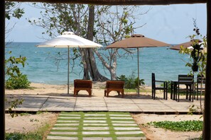 Breakfast, lunch, dinner served; Vietnamese cuisine  - Gold Sand Beach Bungalow (Phu Quoc)
